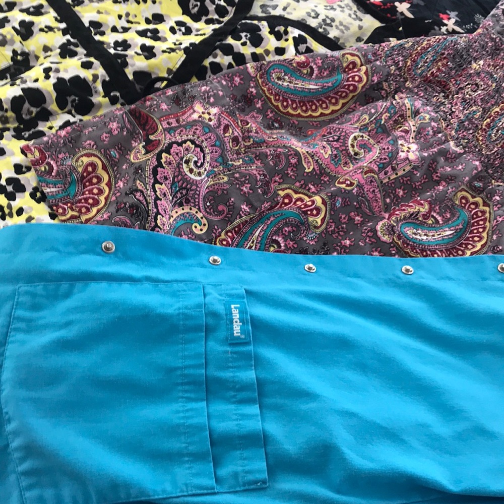 Scrub Tops - Picture 4 of 4